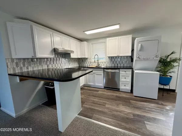 Highlands, NJ 07732,114 Shore Drive #B