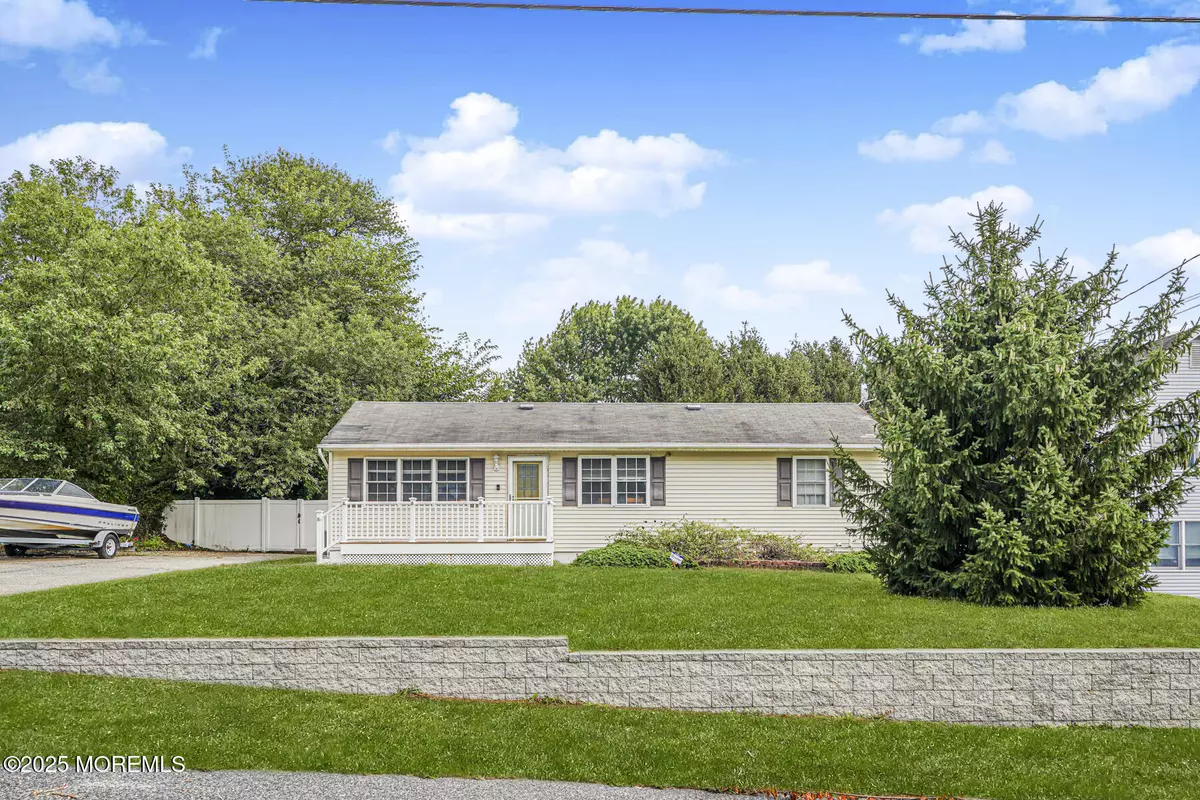 Toms River, NJ 08755,12 Michele Drive