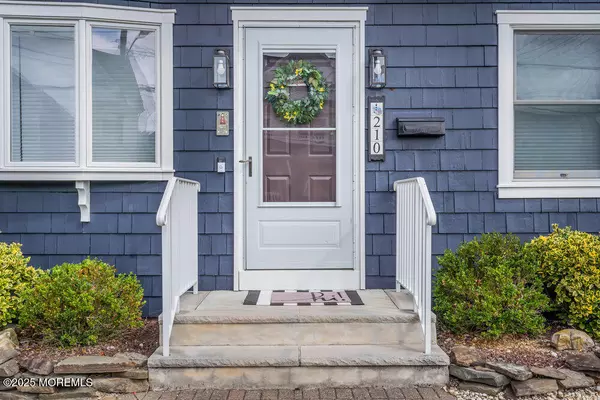 210 Midway Avenue, South Seaside Park, NJ 08752