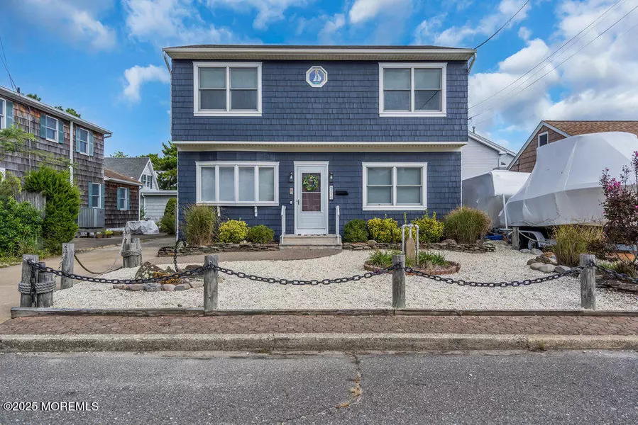 210 Midway Avenue, South Seaside Park, NJ 08752