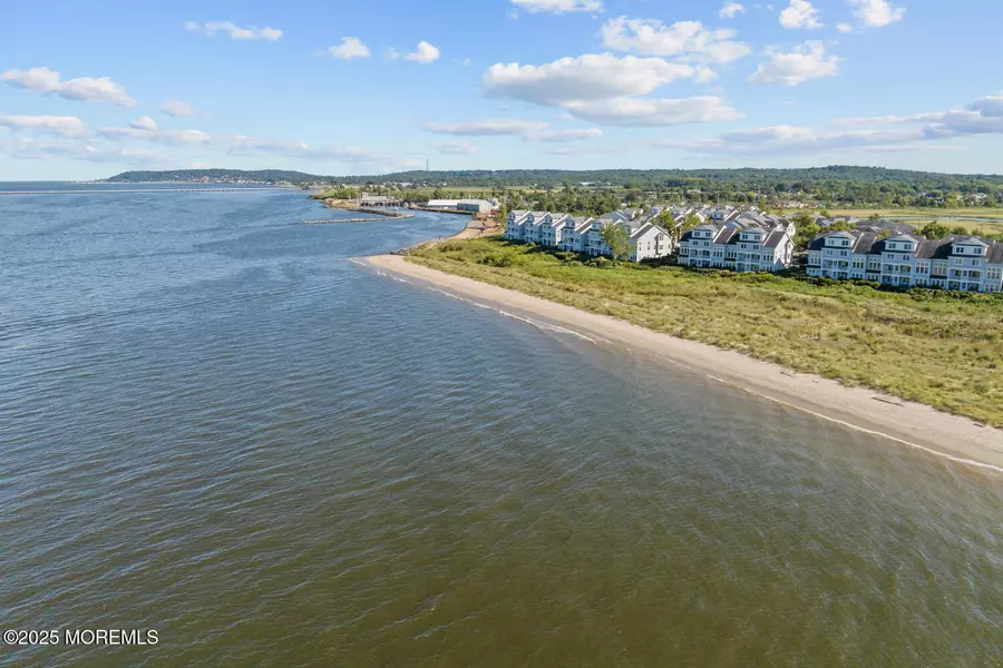 10 Golden Eye Lane, Port Monmouth, NJ 07758