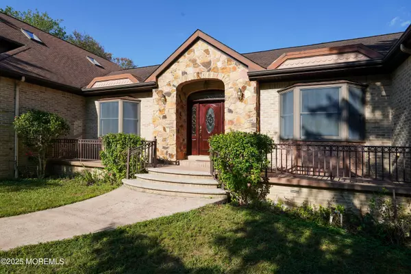 Jackson, NJ 08527,34 S Lakeview Drive