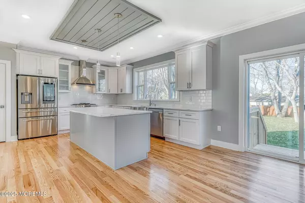 Bayville, NJ 08721,472 Muller Avenue