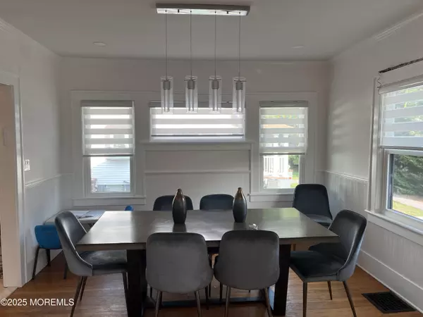 Oakhurst, NJ 07755,208 Lockwood Place