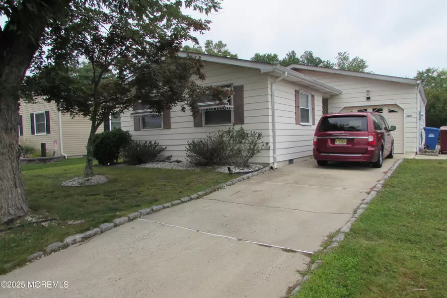 380 Barbados Drive N, Toms River, NJ 08757