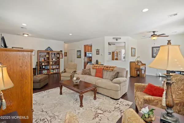 Whiting, NJ 08759,19 Carriage Road