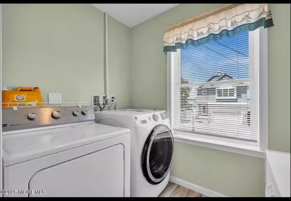 Ocean Gate, NJ 08740,334 E Bayview Avenue