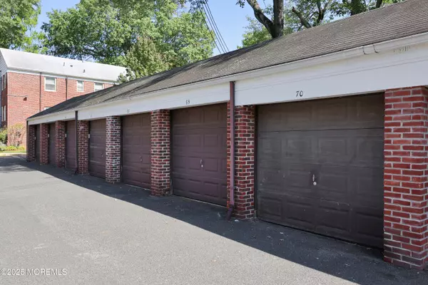 Red Bank, NJ 07701,123 Manor Drive
