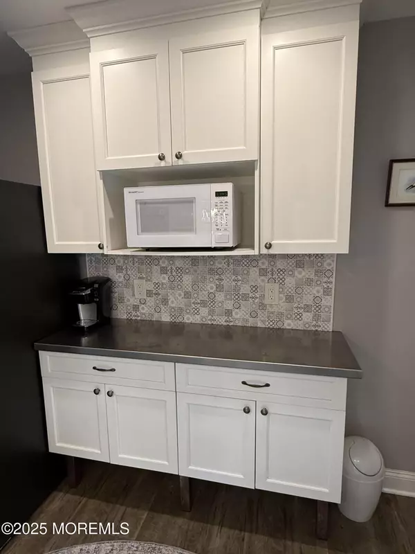Atlantic Highlands, NJ 07716,96 East Avenue #75