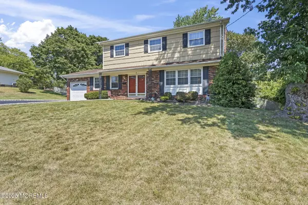 Howell, NJ 07731,30 Forrest Hill Drive