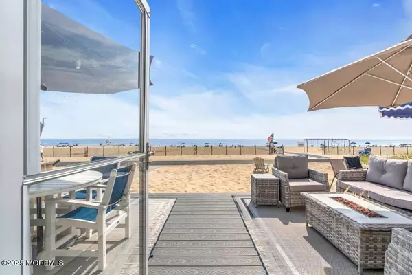 Manasquan, NJ 08736,117 Beachfront