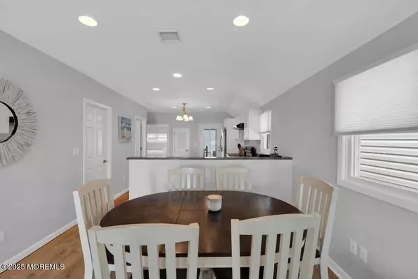 Manasquan, NJ 08736,117 Beachfront