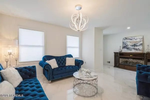 Matawan, NJ 07747,34 Oak Knoll Drive