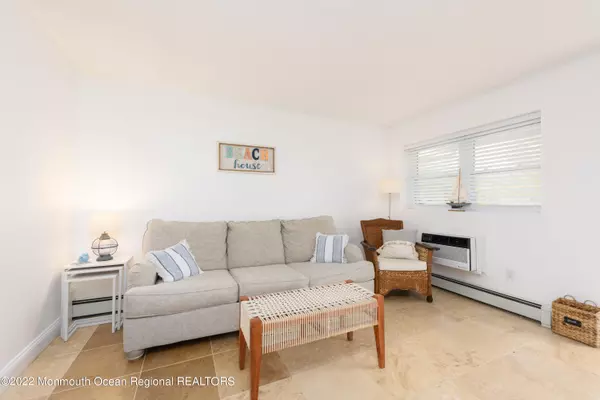 Long Branch, NJ 07740,455 Ocean Boulevard #26