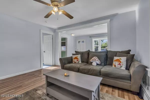 Keansburg, NJ 07734,32 Moran Place