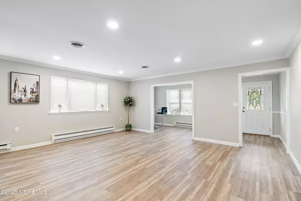 Whiting, NJ 08759,7 Drake Street #B