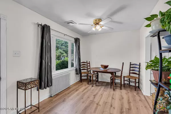 Beachwood, NJ 08722,645 Beachwood Boulevard