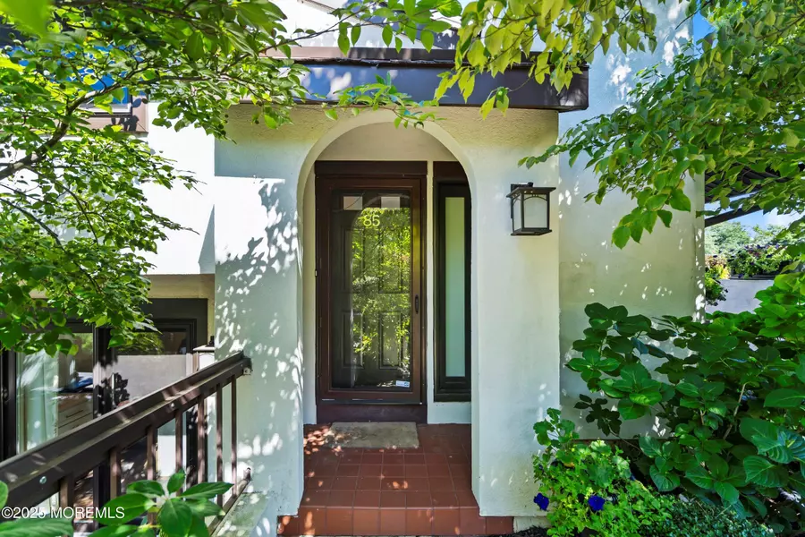 85 Tower Hill Drive #608, Red Bank, NJ 07701