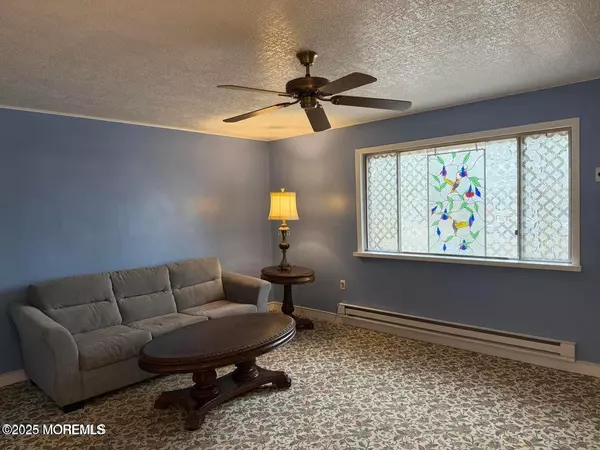 Whiting, NJ 08759,58 St John #C