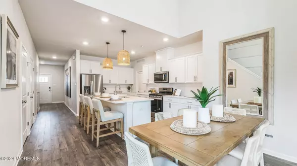 Neptune Township, NJ 07753,44 Victoria Gardens Square