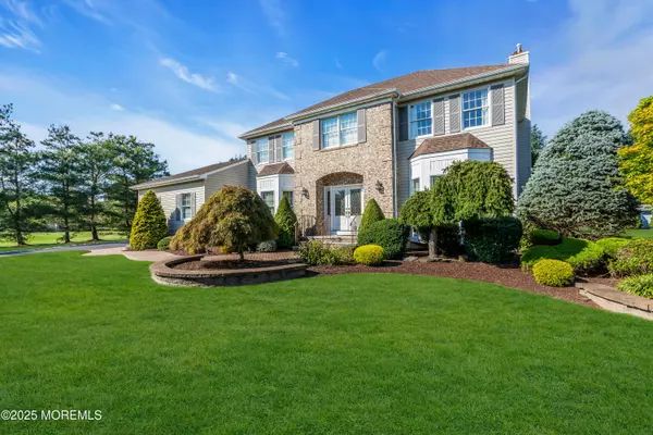 14 Cheryl Lane, Monroe, NJ 08831