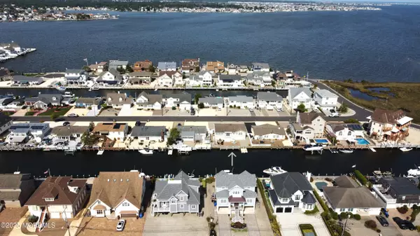 Toms River, NJ 08753,1943 Pinta Court