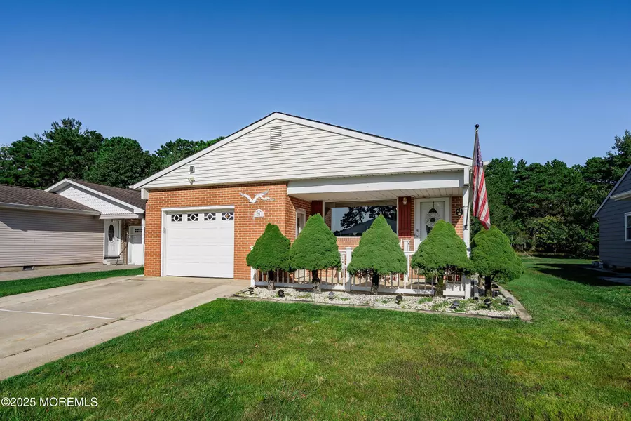 21 Cabrillo Boulevard, Toms River, NJ 08757