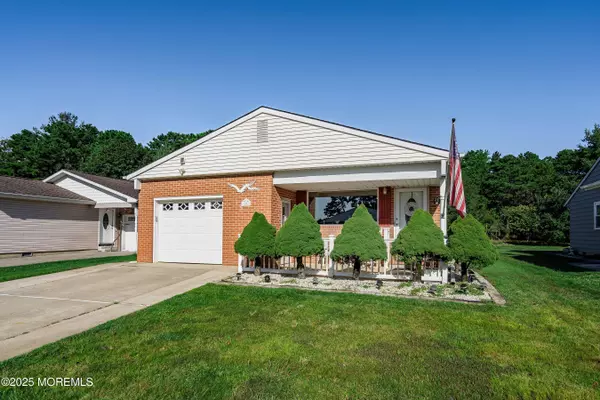 21 Cabrillo Boulevard, Toms River, NJ 08757