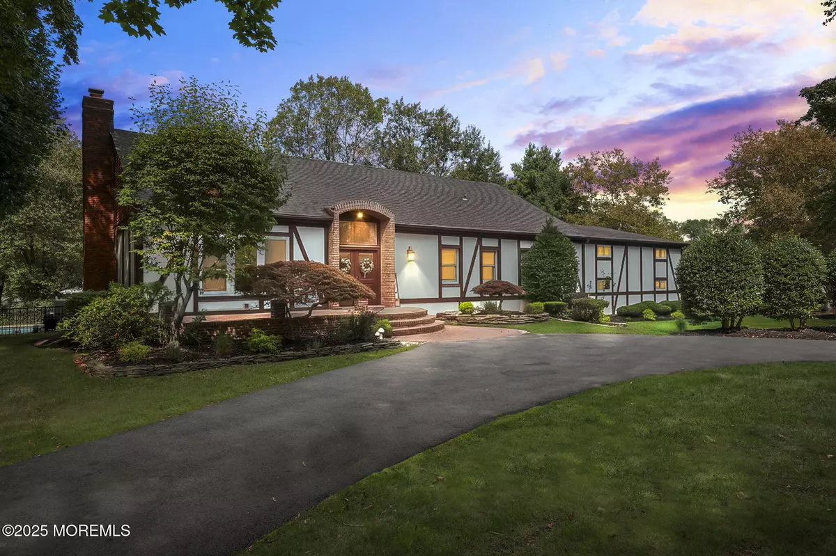 Holmdel, NJ 07733,11 Goldsmith Drive