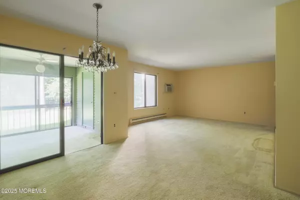 Manalapan, NJ 07726,224 Medford Court ##B