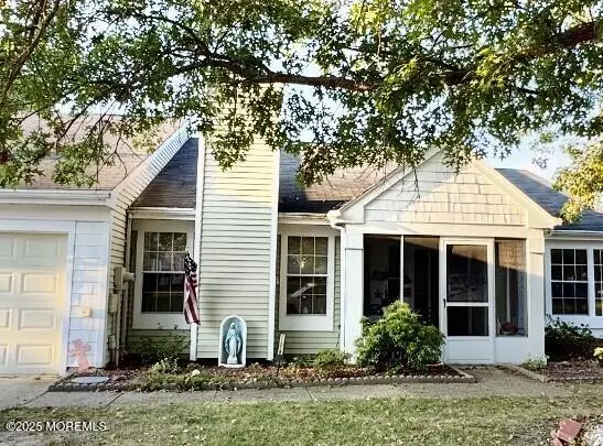Manchester, NJ 08759,1121 Thornbury Lane
