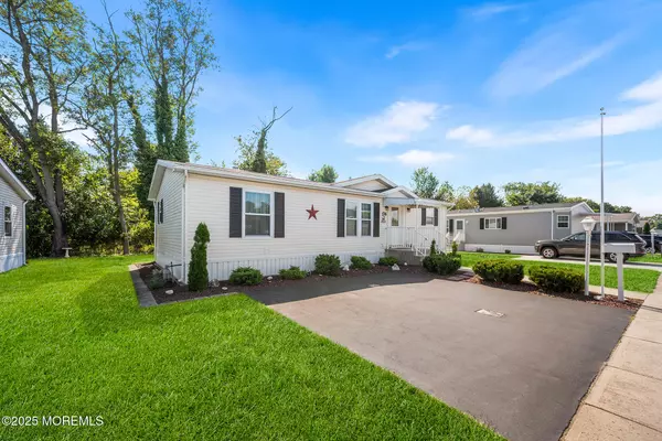 Freehold, NJ 07728,176 Farm Road