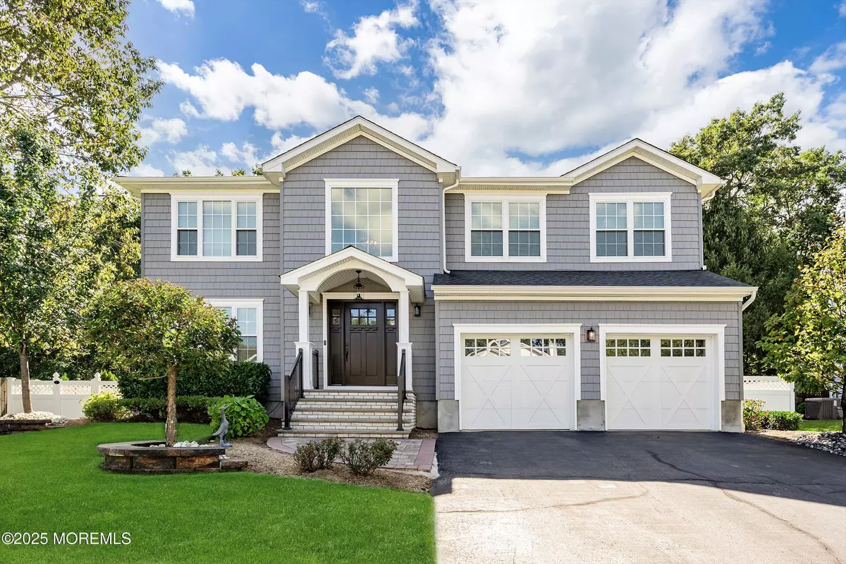 Howell, NJ 07731,24 Sun Hollow Road