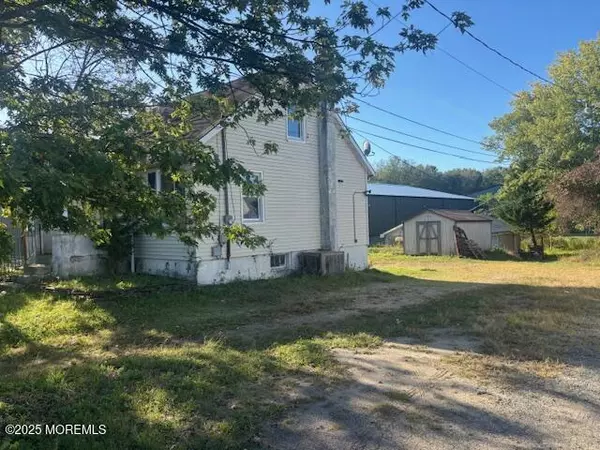 1002 State Route 33, Freehold, NJ 07728