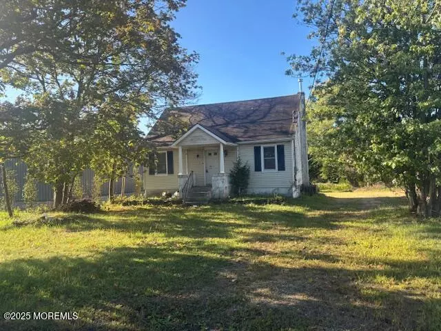 Freehold, NJ 07728,1002 State Route 33