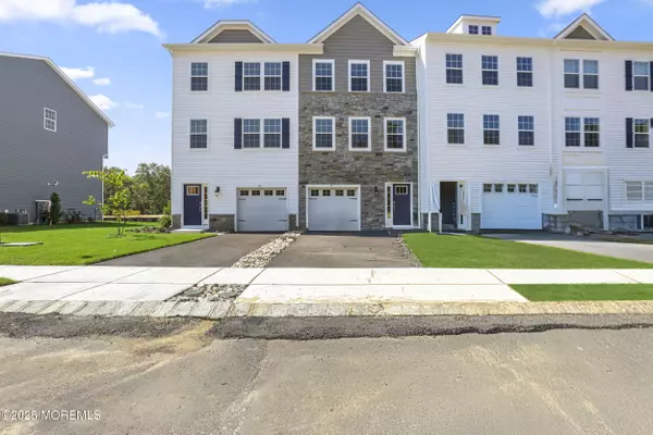 177 Mantoloking Drive, Jackson, NJ 08527