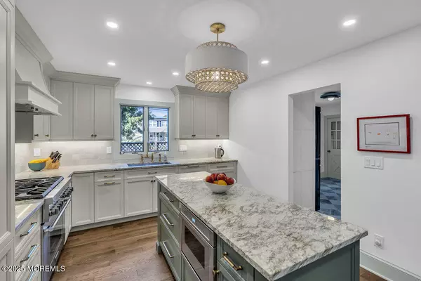 Bay Head, NJ 08742,2 Cedar Drive