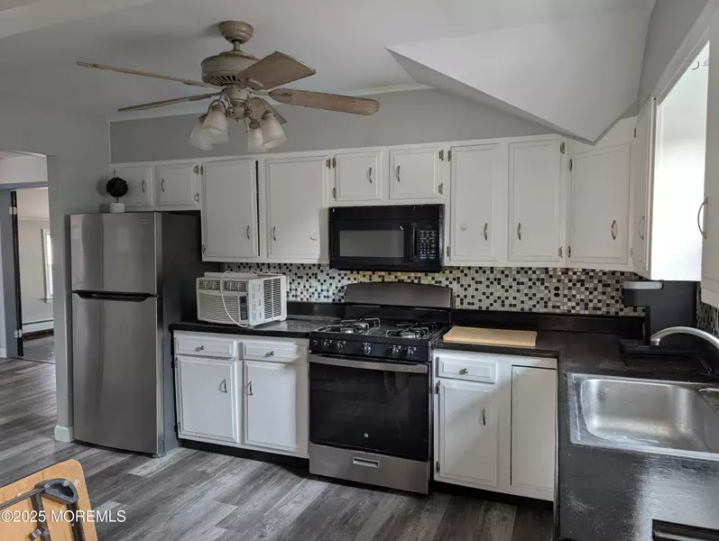 164 Port Monmouth Road #B, Keansburg, NJ 07734