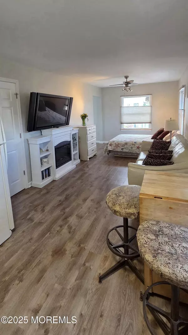 Brick, NJ 08723,118 Alhama Drive