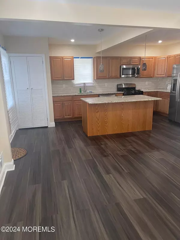 Trenton, NJ 08611,410 Ferry Street