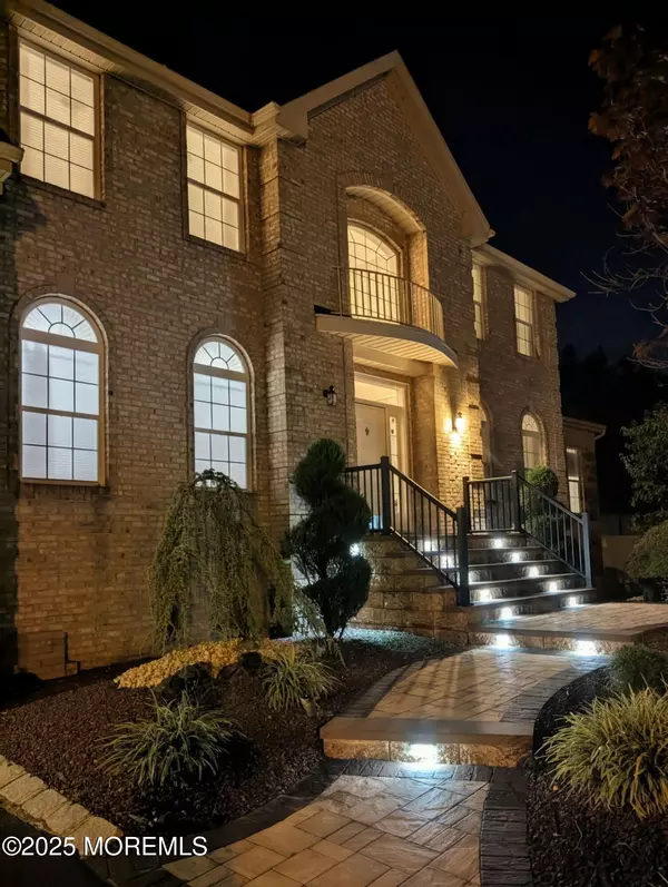 Morganville, NJ 07751,138 Briarcliff Drive