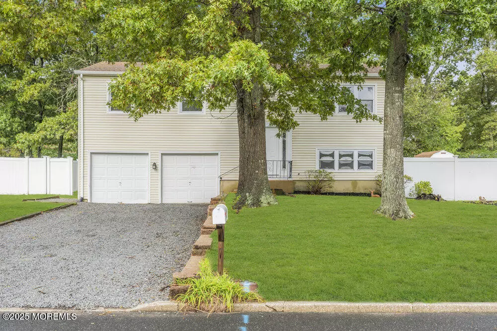 Bayville, NJ 08721,32 Pine Tree Drive