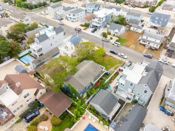 Beach Haven, NJ 08008,221 11th Street