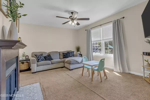 Aberdeen, NJ 07747,715 Wellington Place