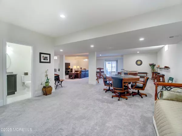 Ocean Twp, NJ 07712,2 Pelican Court