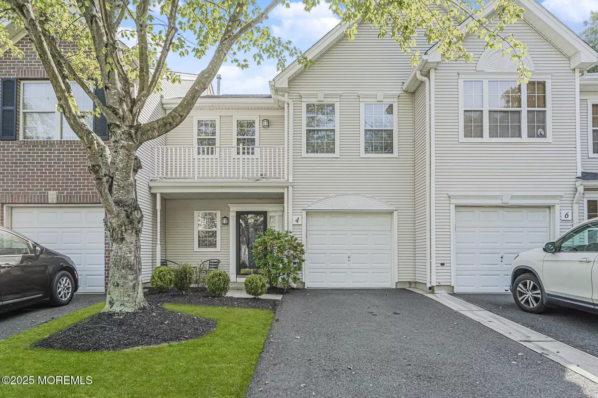 Manalapan, NJ 07726,4 Waterville Road