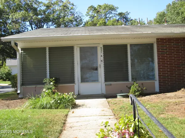 531 Dartmoor Court, Lakewood, NJ 08701