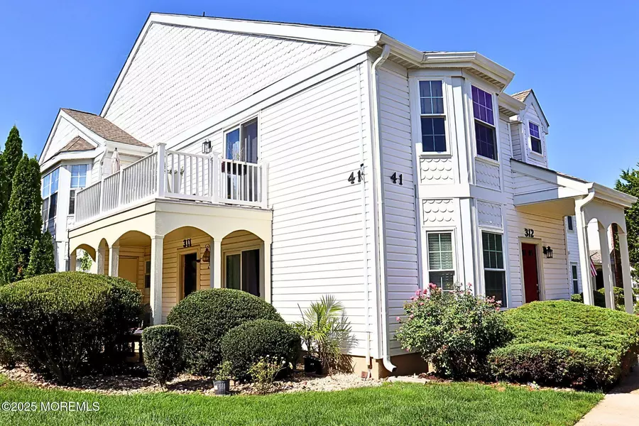 311 Tulip Lane, Freehold, NJ 07728