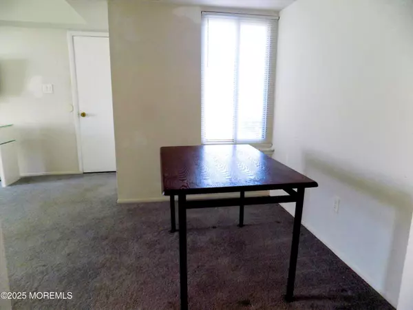 Brick, NJ 08724,27 Newport Court #239