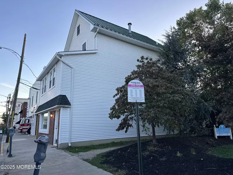 30 Robbins Street #2A, Toms River, NJ 08753